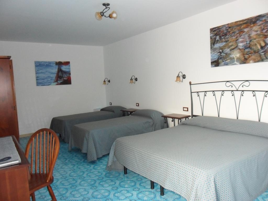 Hotel Punta Barone Santa Marina Salina Chambre photo