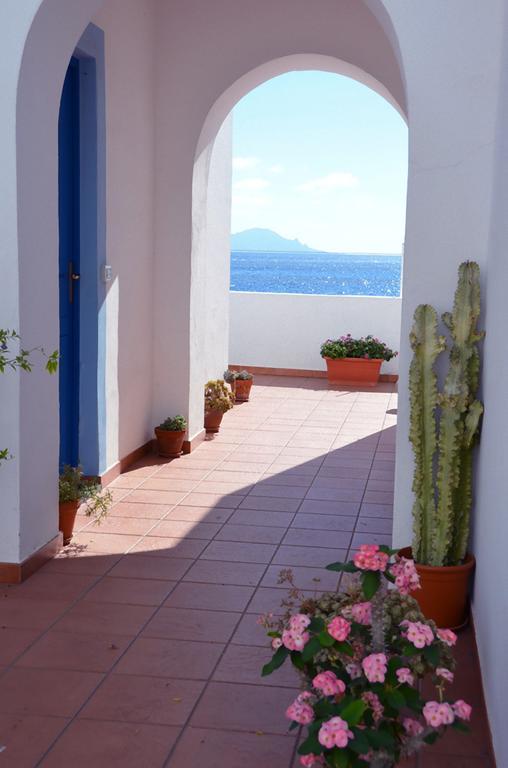 Hotel Punta Barone Santa Marina Salina Extérieur photo